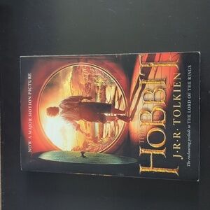 The Hobbit by J.R.ar. Tolkien Paperback